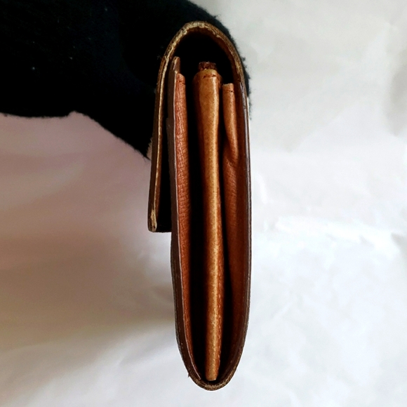 Authentic LOUIS VUITTON Monogram Sarah Bifold Long Wallet LAST PRICE FIRM! - Picture 4 of 15